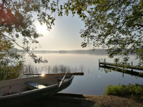 Antinkallio Lakeside Cape